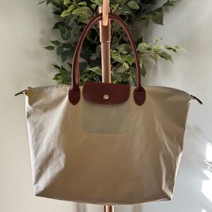 Longchamp Tote in Beige and Brown